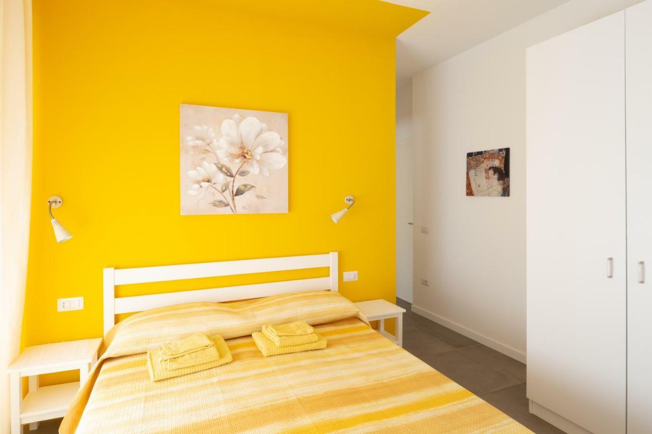 Castelvi Rooms 卡利亚里 外观 照片